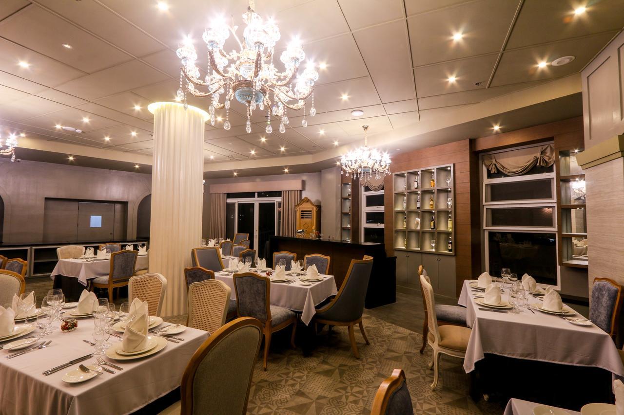 Hotel Carlito Tagaytay Tagaytay City Esterno foto