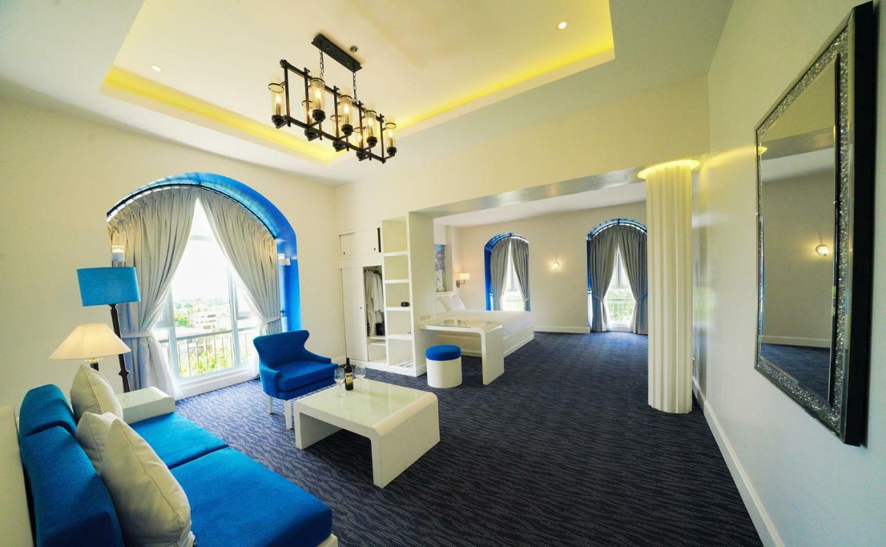 Hotel Carlito Tagaytay Tagaytay City Esterno foto