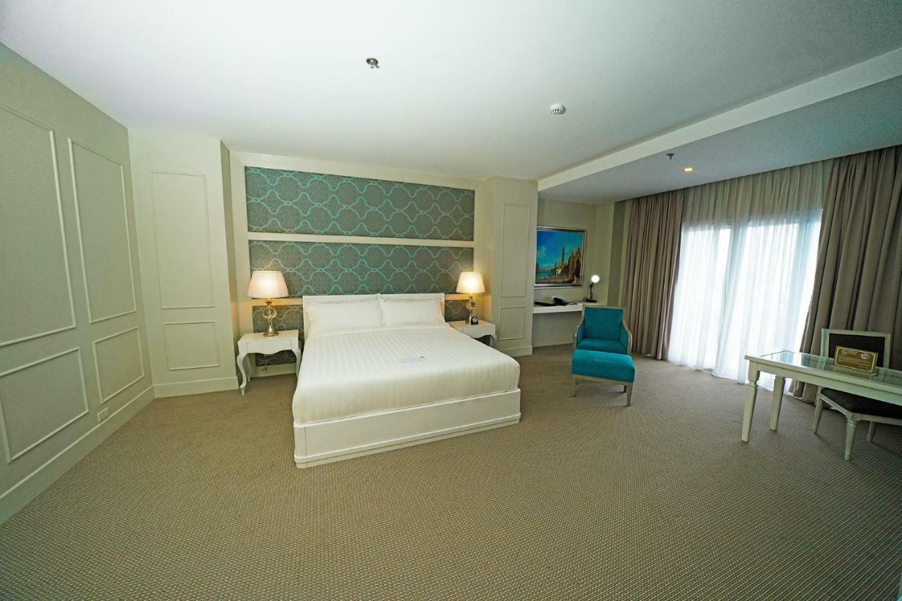 Hotel Carlito Tagaytay Tagaytay City Esterno foto