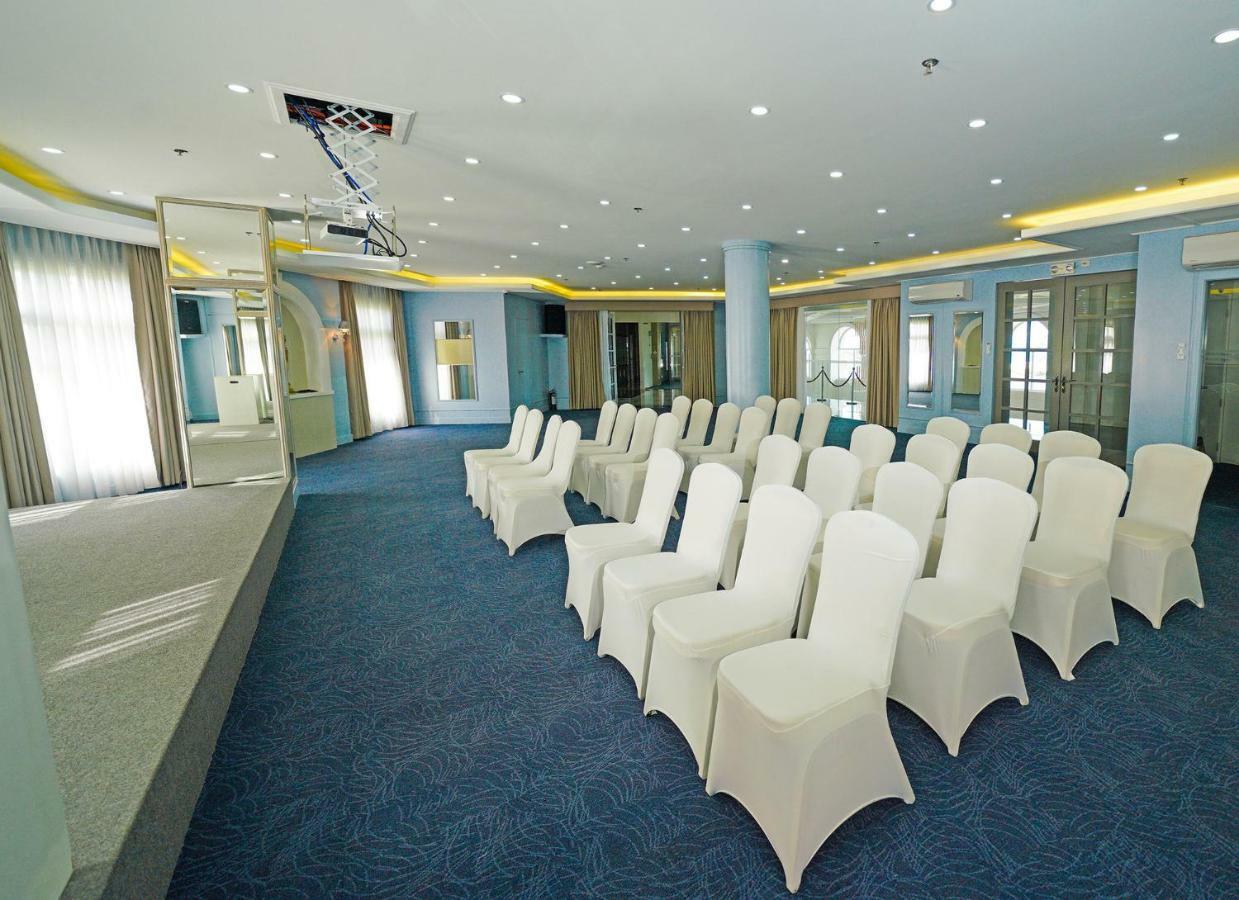 Hotel Carlito Tagaytay Tagaytay City Esterno foto